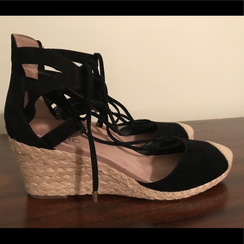 Vionic espadrille wedges Size 8.5M